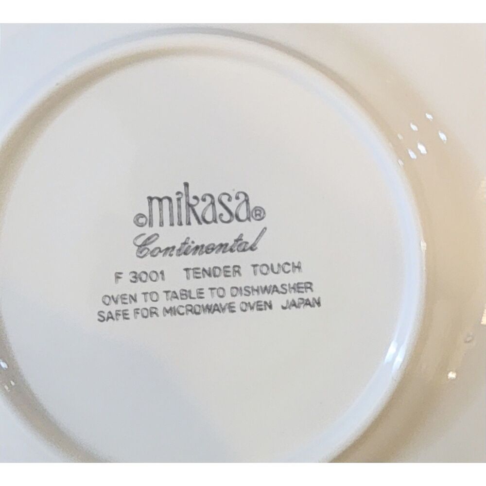 Vintage Mikasa Continental Tender Touch F3001 19-Pc Dinnerware Set Japan Floral
